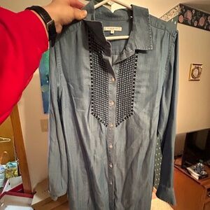 Size 16 Foxcroft denim button down top with black stitching